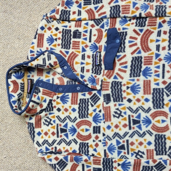 Patagonia Snap-T Synchilla fleece pullover sweater in Protected Peaks: Oatmeal - Picture 3 of 8